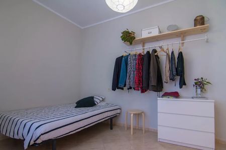 Carrer de la Indústria, Barcelona, Catalonia 08025 - Photo 2