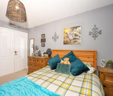 4 bedroom semi-detached house to rent - Photo 1