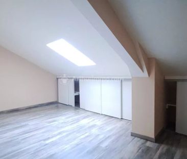 Location Appartement 4 pièces 63 m2 à Carmaux - Photo 5