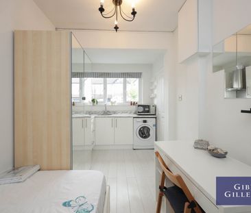Studio to rent - Photo 1