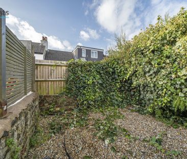 4 bedroom terraced house to rent - Photo 1