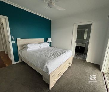 THE "ULTIMATE" APARTMENT! - Photo 3