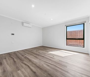 19 Alrose Grove, Deanside, Vic 3336 - Photo 4