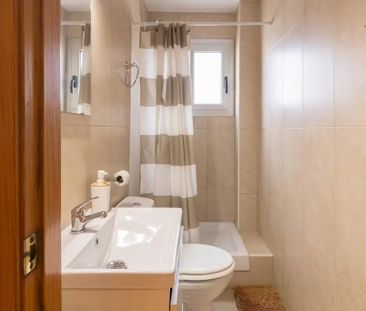 Carrer de l'Illa Formentera, Valencia, Valencian Community 46026 - Photo 6