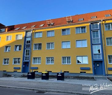 2-Raumwohnung mit Wanne und großem Balkon - Foto 1