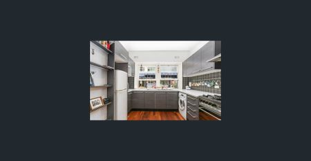 Oversized beach pad with the sand and surf at the doorstep - Photo 2