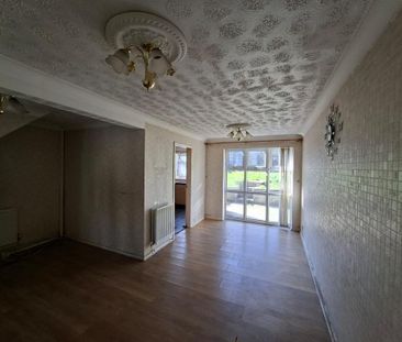 3 bedroom semi-detached house to rent - Photo 4