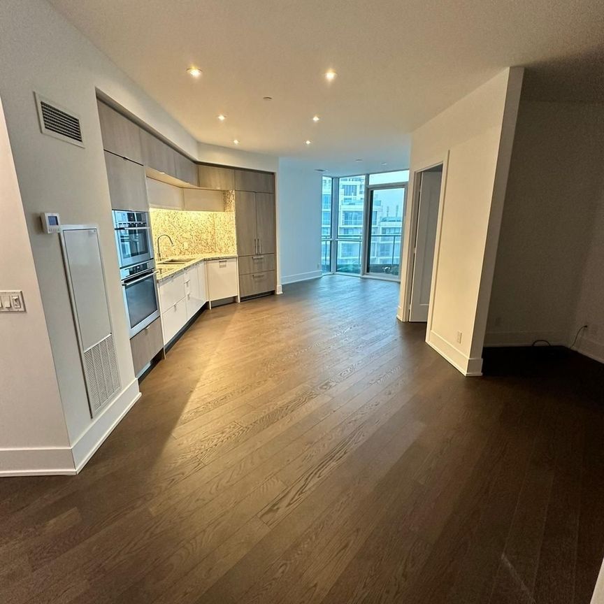 For Lease - 1 Edgewater Drive Unit# PH19, Toronto, Ontario - Photo 1