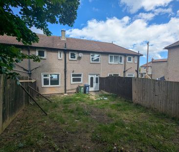 3 bedroom terraced house to rent - Photo 4