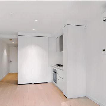 1 Bedroom Apartment - Photo 1