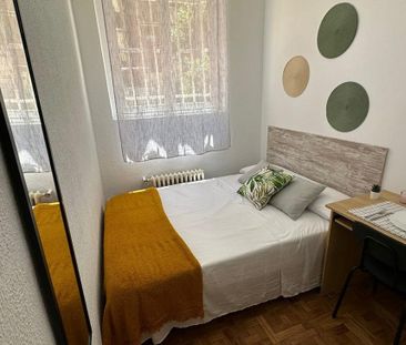 Calle de la Infanta Mercedes, Madrid, Community of Madrid 28020 - Photo 4