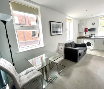 1 bedroom apartment to rent - Photo 2