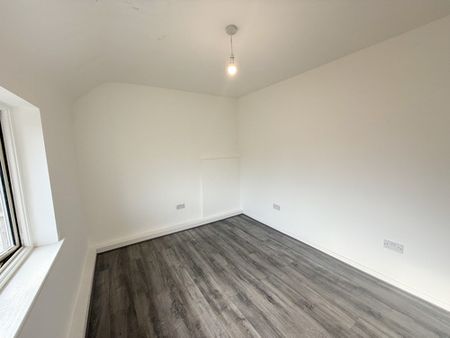 Property For Let - Scarisbrick Drive - Photo 2