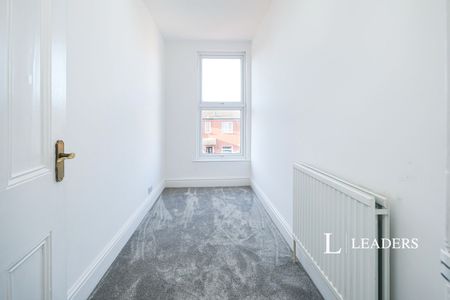 3 bedroom house to rent Gorsebank Road, Liverpool, Merseyside, L18 - Photo 4