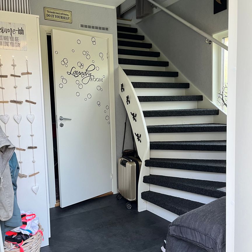 Vävra, Hålta - Foto 1