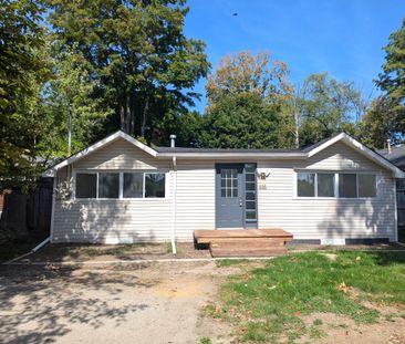 For Lease - 696 Hastings Avenue, Innisfil, Ontario - Photo 4