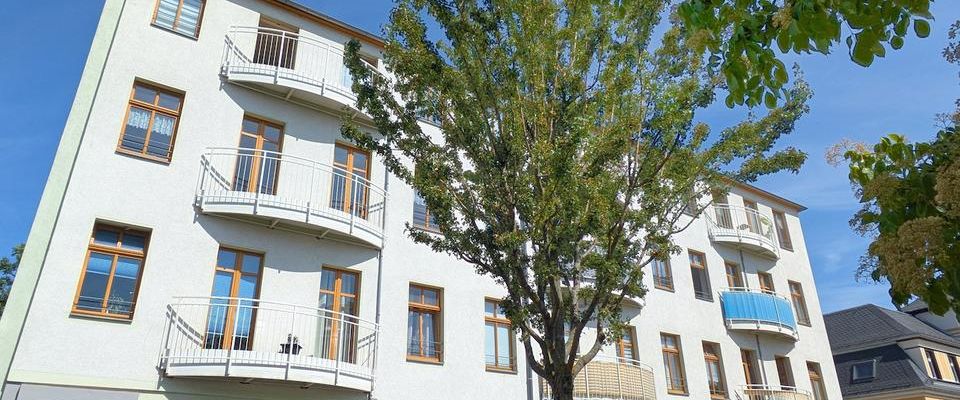++ komfortable, barrierefreie 1,5-Raum Wohnung - großer Balkon - direkte Nähe zum Schwanenteich ++ - Foto 1