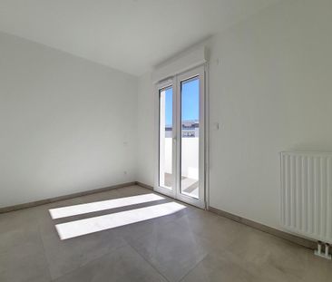 Location Appartement 3 pièces 62m² AJACCIO 20000 - Photo 3