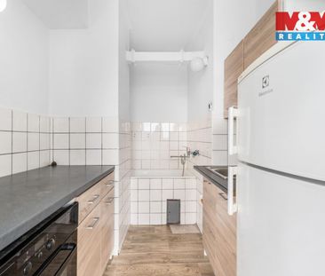 Pronájem bytu 1+kk a garsoniéry 36 m² - Photo 2