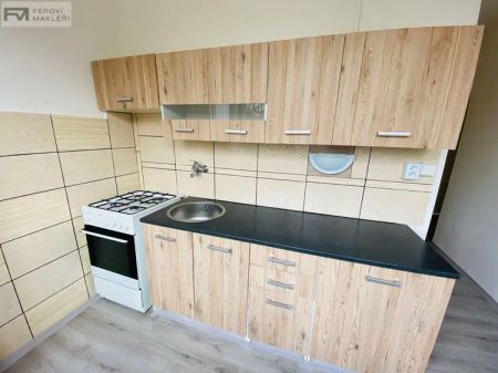 Pronájem bytu 2+1 na Výškovické v Ostravě BEZ KAUCE - Fotografie 4
