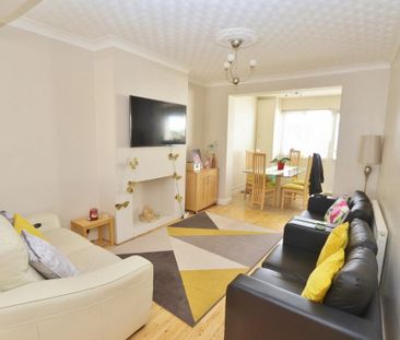 3 bedroom terraced house to rent - Photo 3