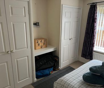 2 bedroom ground floor flat to rent - Photo 2