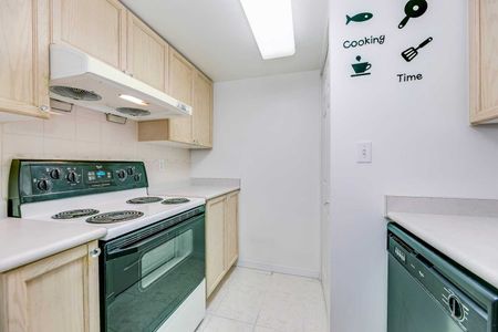 For Lease - 3 Pemberton Avenue Unit# 2301, Toronto, Ontario - Photo 5
