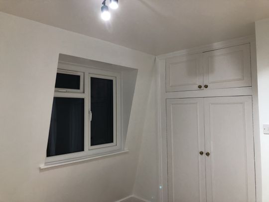 4 Bed Flat, Loveridge Mews, NW6 - Photo 1
