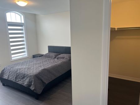 For Lease - 202 Stayner Street, Clearview, Ontario - Photo 2