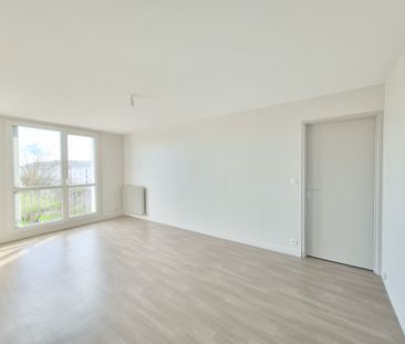 Type 5 refait à neuf de 93 m² – à côté du tram - Photo 3