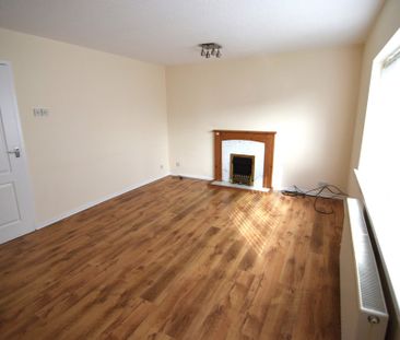 To Let 2 Bed Apartment - Photo 1