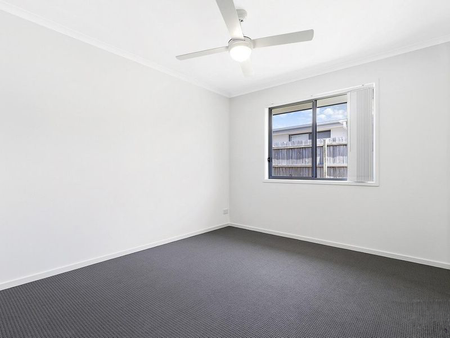 41 Palaszczuk Ave, QLD, 4301, Collingwood Park - Photo 2
