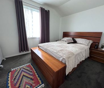 Stylish&Comfortable 2-Storey Home - Central Albany - Photo 2