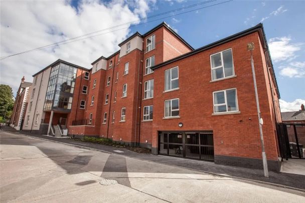 Two Bedroom Apartment At Windsor Road Residence - Photo 1