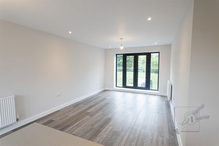 St Mary's Road, Greenhithe, Kent - Photo 2