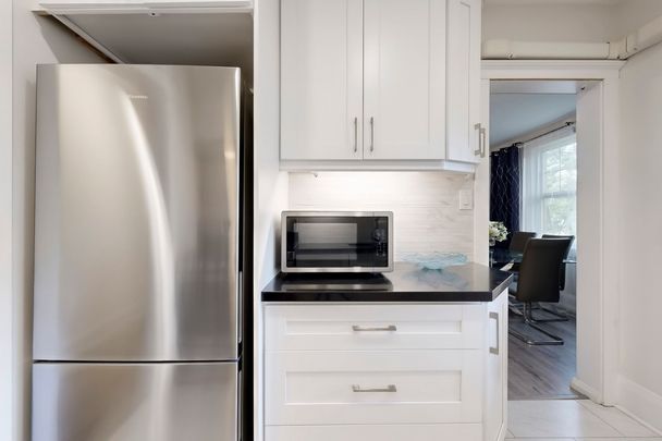 For Lease - 9 Humewood Court Unit# Building 1 Unit 5, Toronto, Ontario - Photo 1