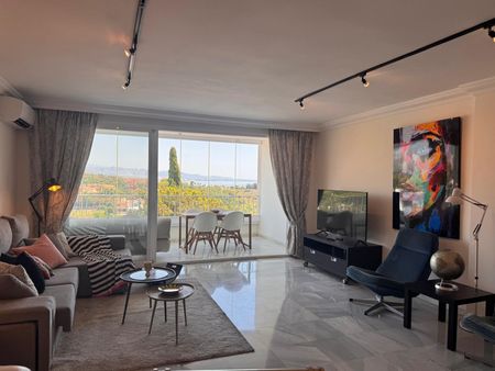 Middle Floor Apartment in Nueva Andalucía - Photo 5