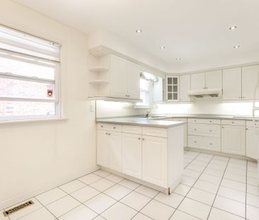 For Lease - 70 Mossgrove Trail, Toronto, Ontario - Photo 3