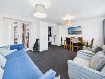 1 bedroom House share to rent - Photo 2