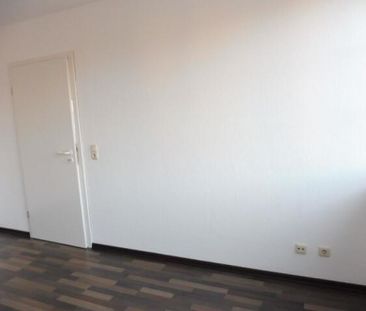 Charmante 2,5-Raum-Maisonettewohnung im sanierten Altbau von Dresde... - Foto 1