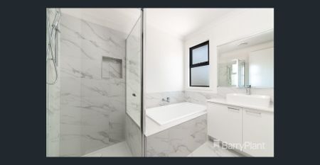 Spacious and Stylish! - Photo 3