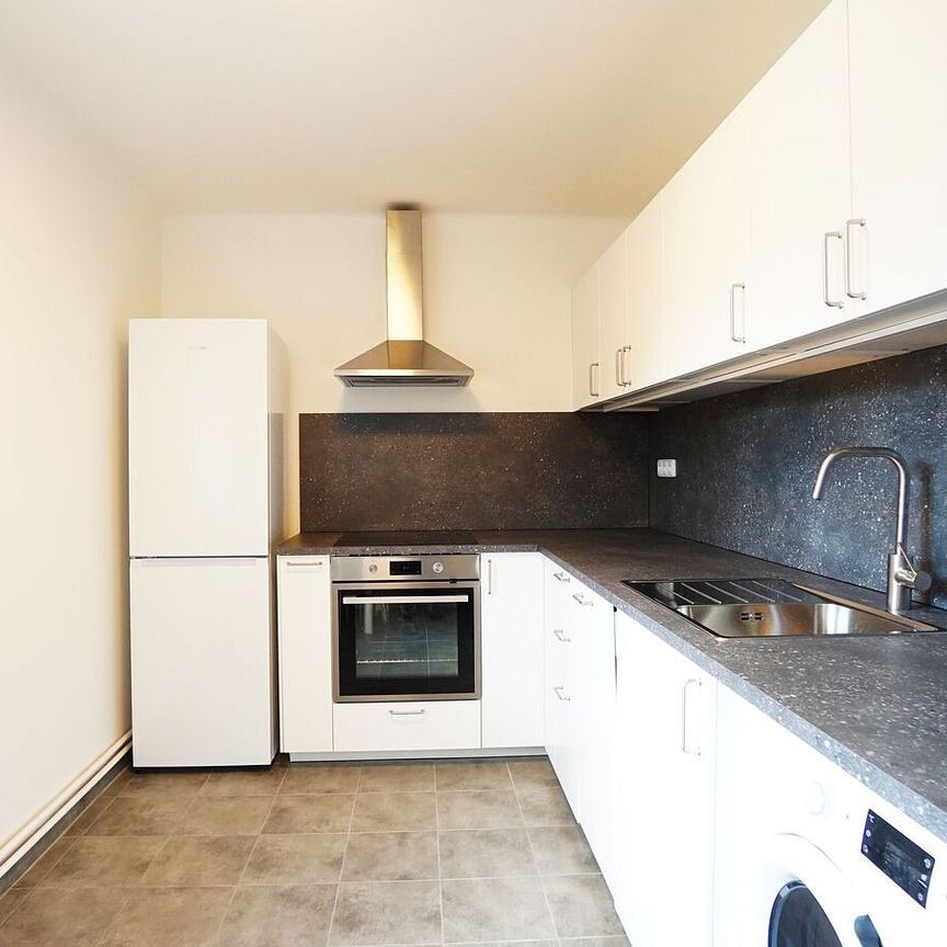 Pronájem bytu 2+1 60 m² - Photo 1