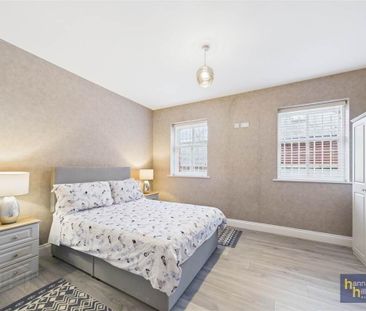 1 The Old Bank Building, 1 Great Georges Street, Warrenpoint, Newry... - Photo 2