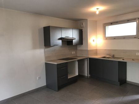 Appartement À Louer 2 Pièces , 38 M² - Photo 2