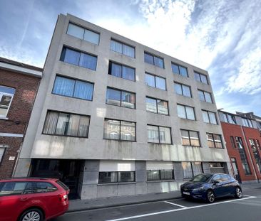 Gerenoveerde studentenstudio met (optioneel) parking te huur in cen... - Photo 1