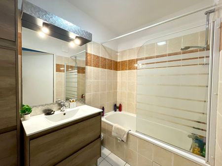 **À LOUER ? T2 MEUBLÉ DE 44 m² AVEC TERRASSE À DAX ? 700 €/MOIS** - Photo 5