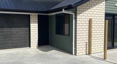 Brand New Town House - Photo 5