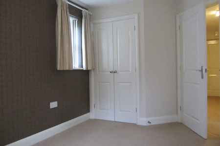 Shottery Close, Redditch - Photo 2