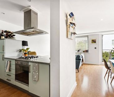 1 bedroom flat to rent - Photo 6