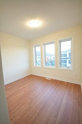 For Lease - 436 Okanagan Path, Oshawa, Ontario - Photo 1